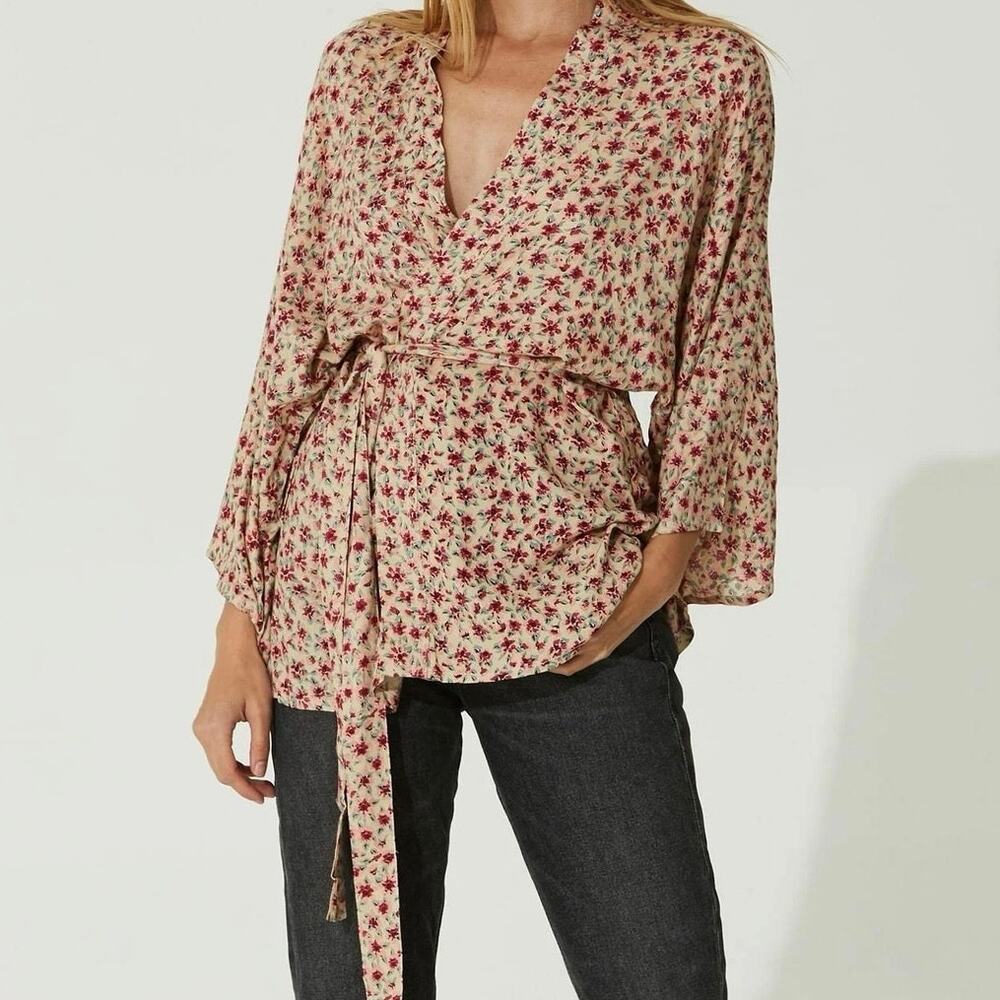 Jen's Pirate Booty Wood Creek Kimono Top